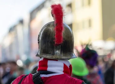 Vorsicht bei Kostümen: Was beim Karneval erlaubt ist