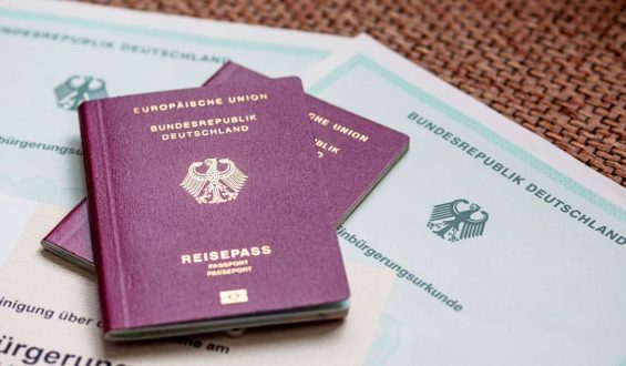 Polizei entdeckt Betrug bei Einbürgerungstests in Deutschland