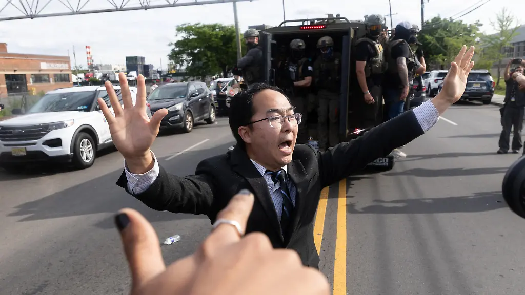 Pfefferspray bei Protesten in New Jersey: US-Senator Andy Kim betroffen