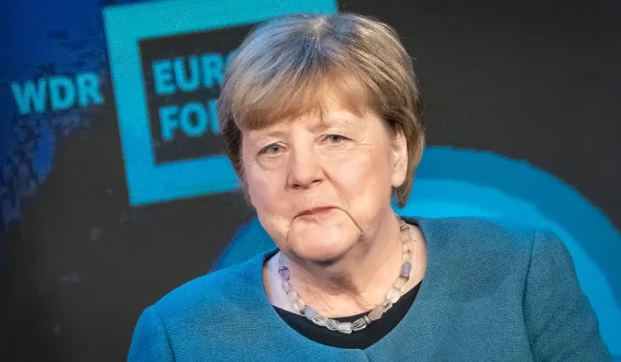 Merkel fordert Europa zur Diplomatie im Russland-Konflikt auf