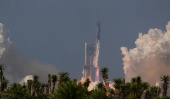SpaceX testet neue Starship-Version mit Erfolgen und Herausforderungen