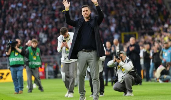 Emotionale Abschiedsszene von Sebastian Kehl in Dortmund