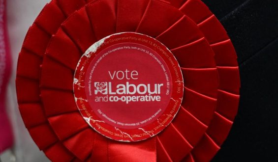 Historische Niederlage der Labour-Partei bei Kommunalwahlen