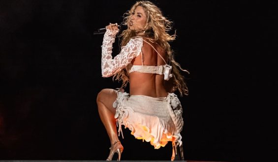 Antigoni Buxton strebt mit ‘Jalla’ ins ESC-Finale