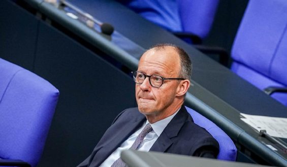 Könnte eine Minderheitsregierung die notwendige Reform bringen?