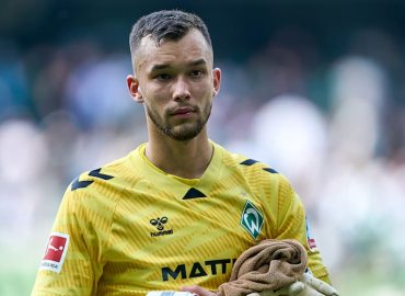 Werder-Torwart vor Wechsel: Interesse aus der Premier League an Backhaus