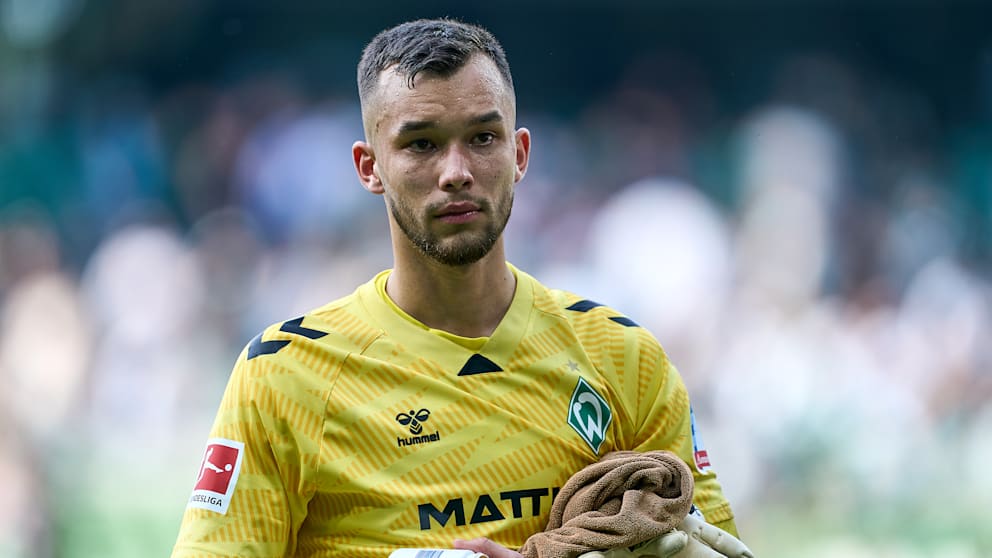 Werder-Torwart vor Wechsel: Interesse aus der Premier League an Backhaus