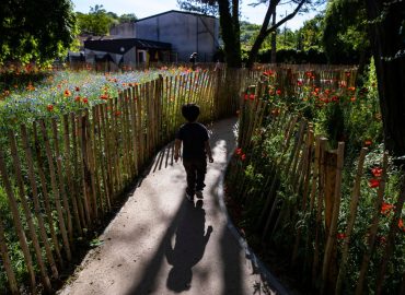 Missbrauchsskandal in französischen Schulen erschüttert Paris