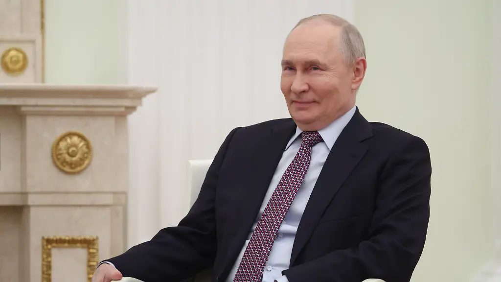 Putin feiert Siegesparade unter Waffenruhe