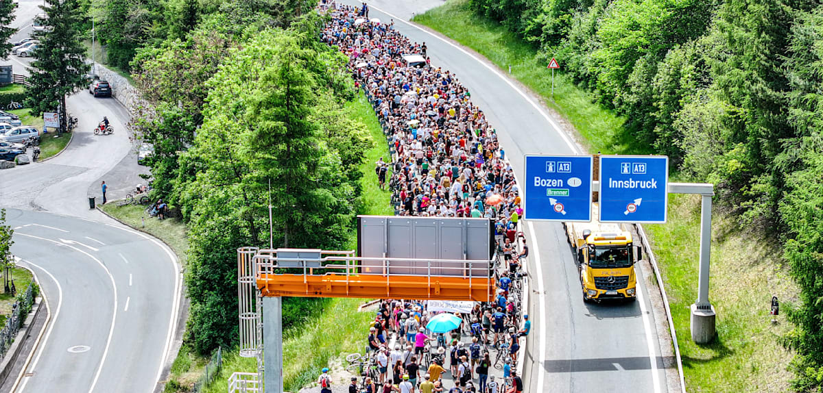Proteste am Brenner: Demonstration gegen Transitverkehr