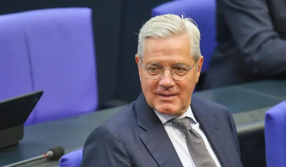 Röttgen: Iran-Krieg schwächt Russland