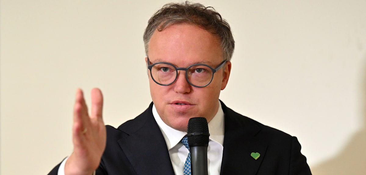 Voigt kritisiert Kürzungspläne der AfD gegenüber Kirchen