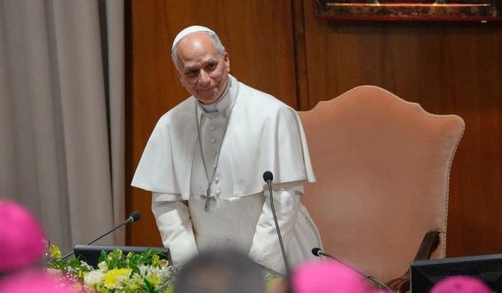 Die erste Enzyklika von Papst Leo XIV.: Eine kritische Betrachtung der Künstlichen Intelligenz