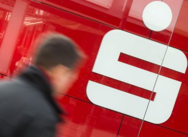 Stadtsparkasse Langenfeld Untersucht Privatflüge Ihres Vorstands
