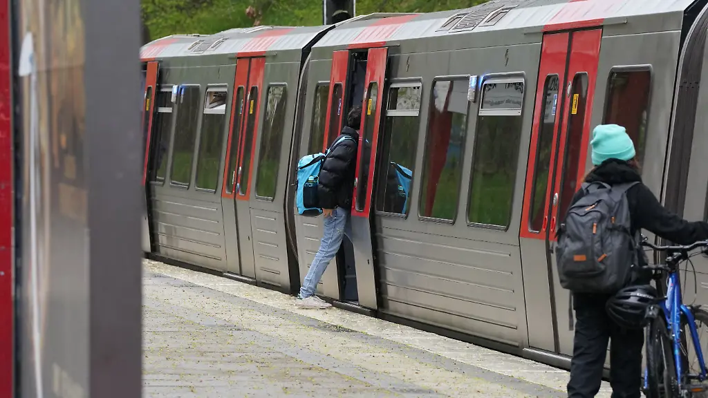 CDU-Plan: Sachleistungen für Bürgergeld-Empfänger als Deutschlandticket