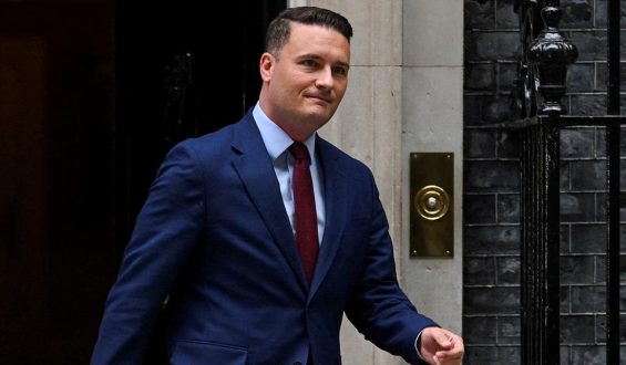 Britischer Gesundheitsminister tritt aus Protest zurück