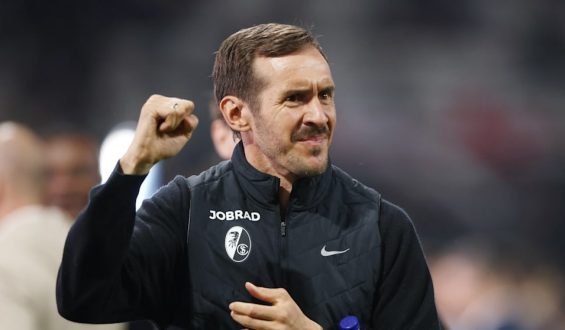 Freiburg sichert sich Torwart in Rekordtransfer
