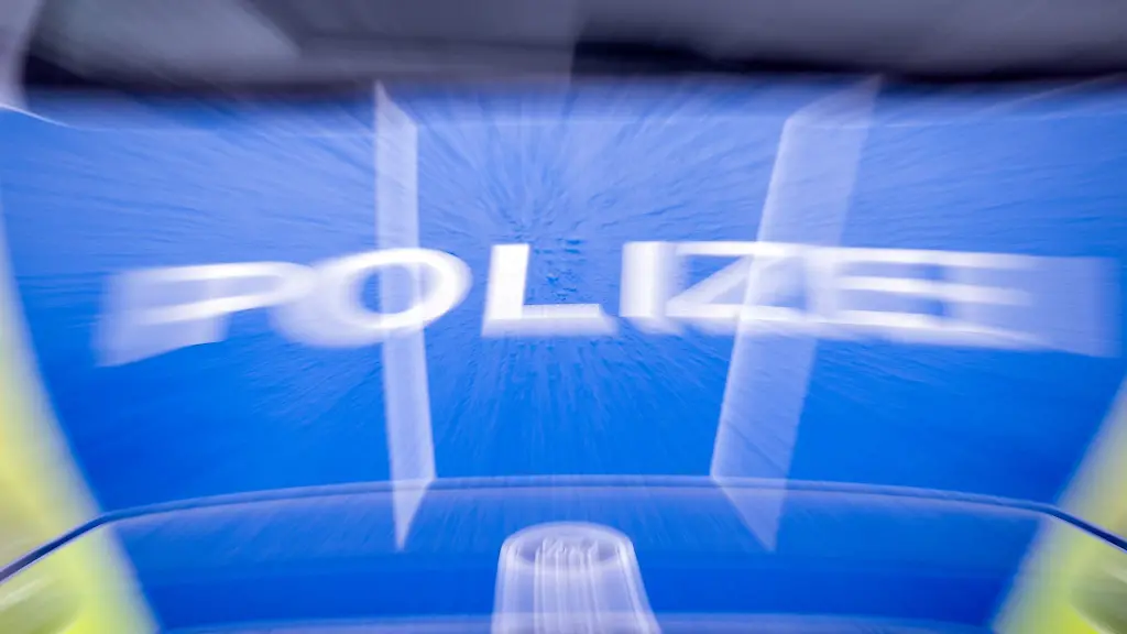 Hochbetagte Frau nach Tagen auf Feldweg gerettet