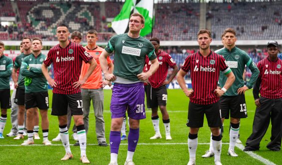 Hannover 96 verabschiedet zehn Spieler nach verpasstem Aufstieg