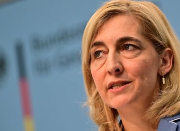 Pflegereform und Herausforderungen in der Pflegeversicherung in Deutschland