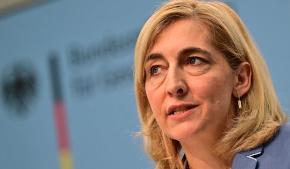 Pflegereform und Herausforderungen in der Pflegeversicherung in Deutschland