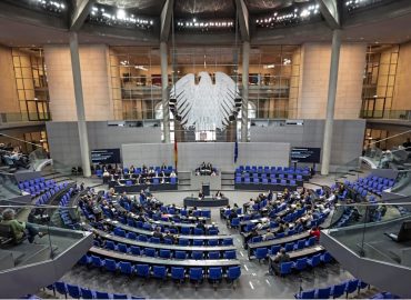 Diskussion über Diätenerhöhung im Bundestag