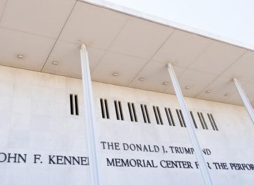 Gericht stoppt Umbenennung des Kennedy Centers durch Trump