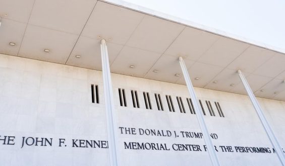 Gericht stoppt Umbenennung des Kennedy Centers durch Trump