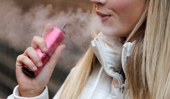 Anstieg des Rauchens und Vapens unter Jugendlichen in Deutschland