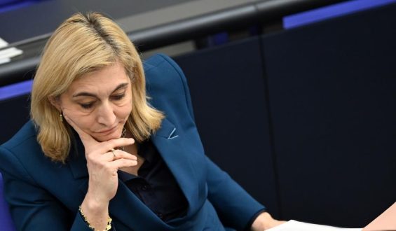 Warkens Pläne für Pflegereform