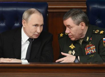 Putin und Gerassimow: Militärische Strategien und Führungsqualitäten