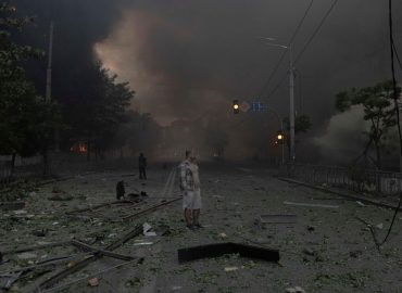 Russland fordert Ausländer zur Abreise aus Kyjiw auf: Kritik aus EU und Deutschland