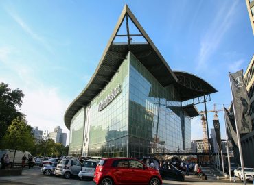 Mercedes-Benz verkauft Autohäuser in Berlin und Brandenburg