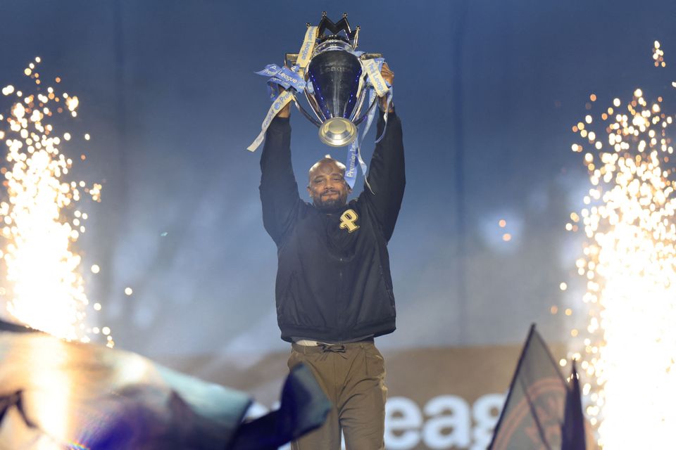 Kompany bei Guardiolas Abschiedsfeier