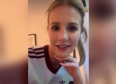 Tierischer Überraschungsbesuch bei TV-Moderatorin