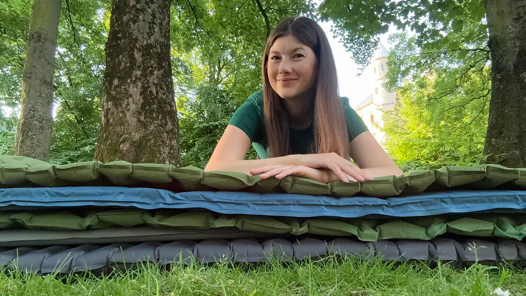 Ultraleichte Isomatten im Test: Komfort und Handhabung im Fokus