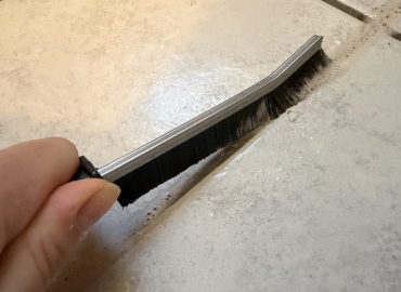 Eckenreinigungsbürste von Valhaus im Test