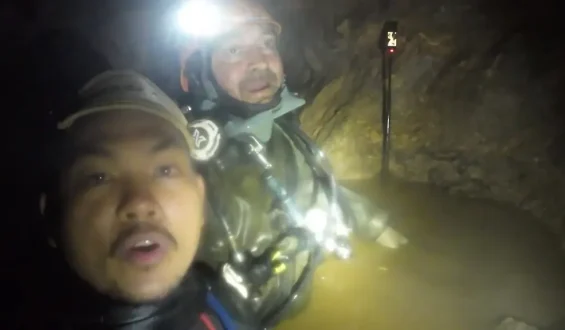 Hoffnungen für vermisste Goldsucher in überfluteter Höhle schwinden