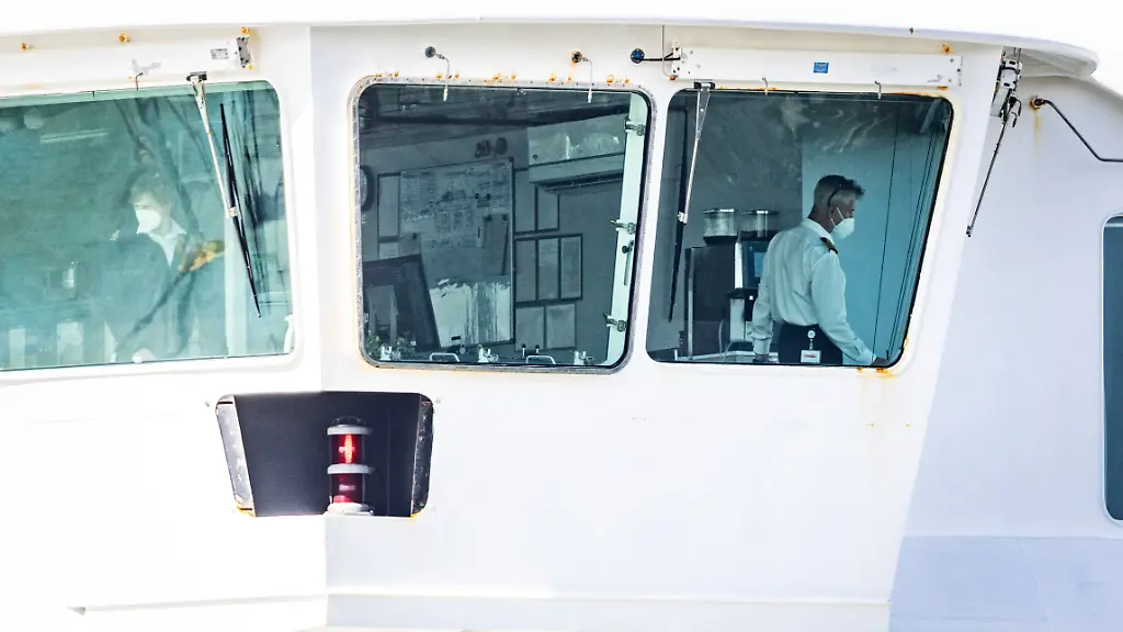 Kreuzfahrtschiff mit Hantavirus-Ausbruch erreicht Rotterdam