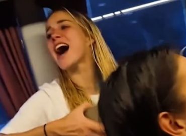 Bayern-Frauen feiern Meisterschaft mit Bus-Party