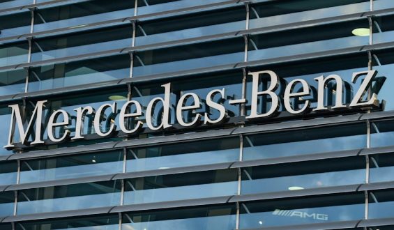 Mercedes-Benz verkauft Autohäuser an Kanadier