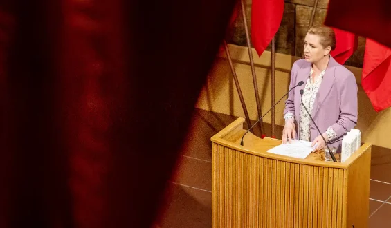 Mette Frederiksen gibt vorerst Regierungsbildung auf