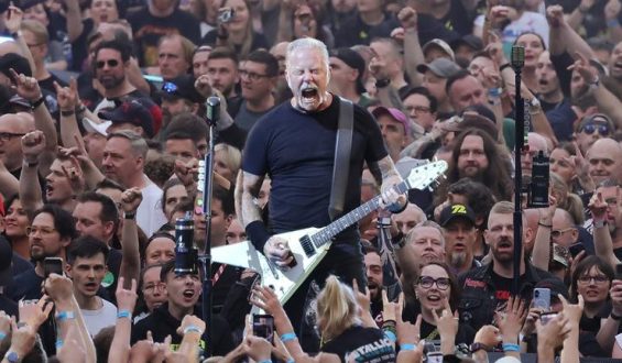 Metallica begeistert 94.000 Fans im Berliner Olympiastadion