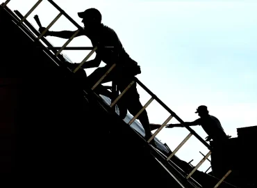 Debatte über Arbeitszeiten: DGB warnt vor Gesundheitsschäden