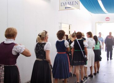 Grünen in Bayern kämpfen für Gleichberechtigung bei Toiletten