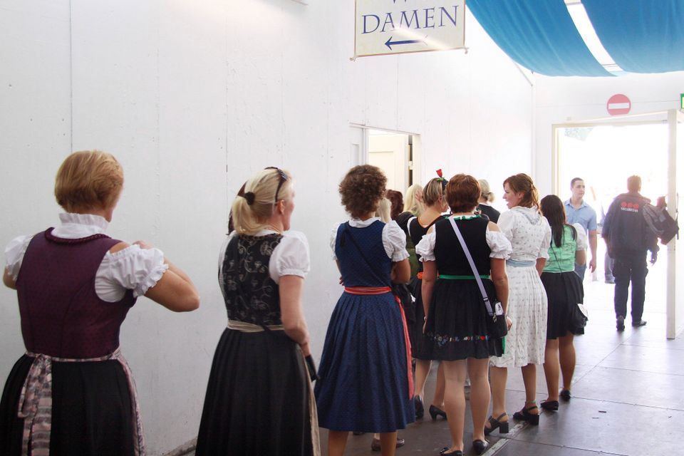 Grünen in Bayern kämpfen für Gleichberechtigung bei Toiletten