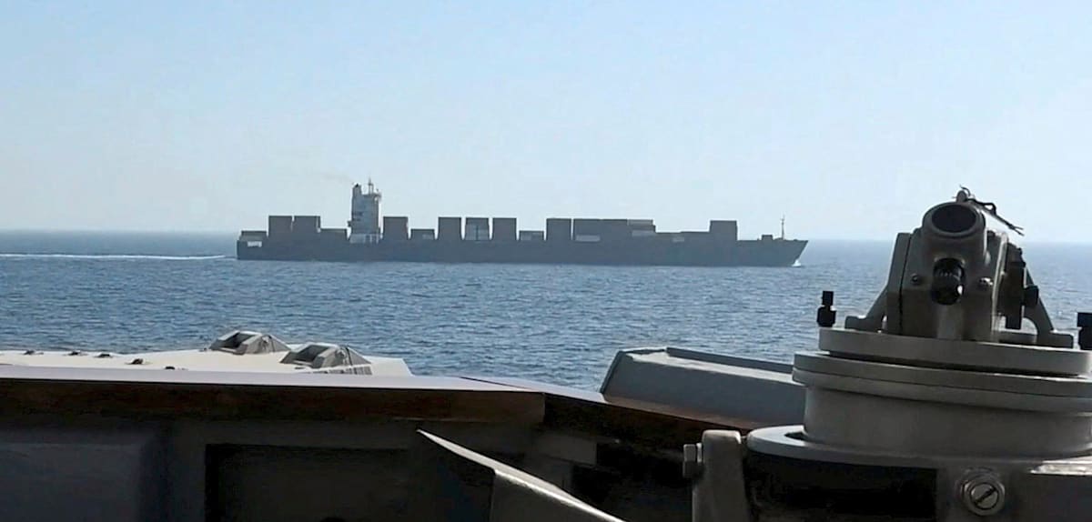 US-Militär greift Frachtschiff im Golf von Oman an