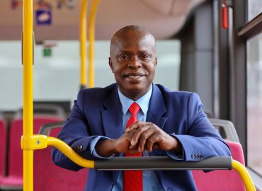 Alex Deagoue: Busfahrer und Bürgermeister in Deutschland und der Elfenbeinküste