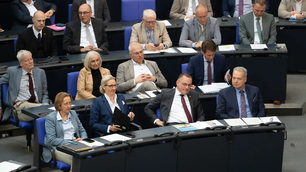 Experte beobachtet wachsende AfD-Wählerbereitschaft trotz steigender Rechtsextremismus-Vorwürfe