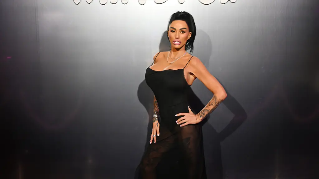 Ärger über Schönheitsoperationen von Katie Price
